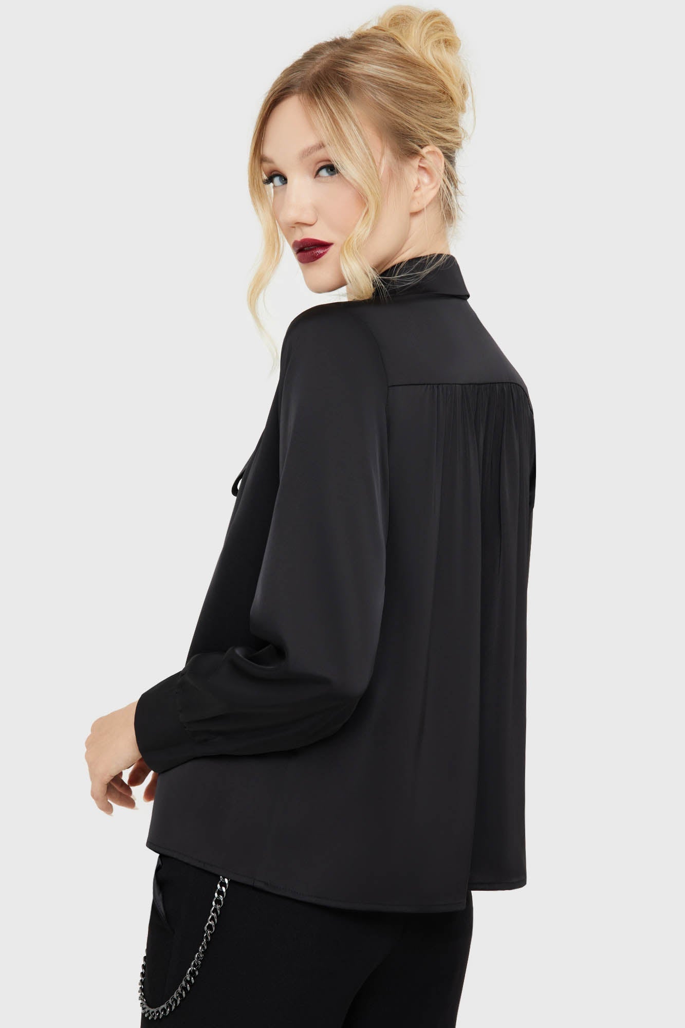 Dreadful Della Blouse