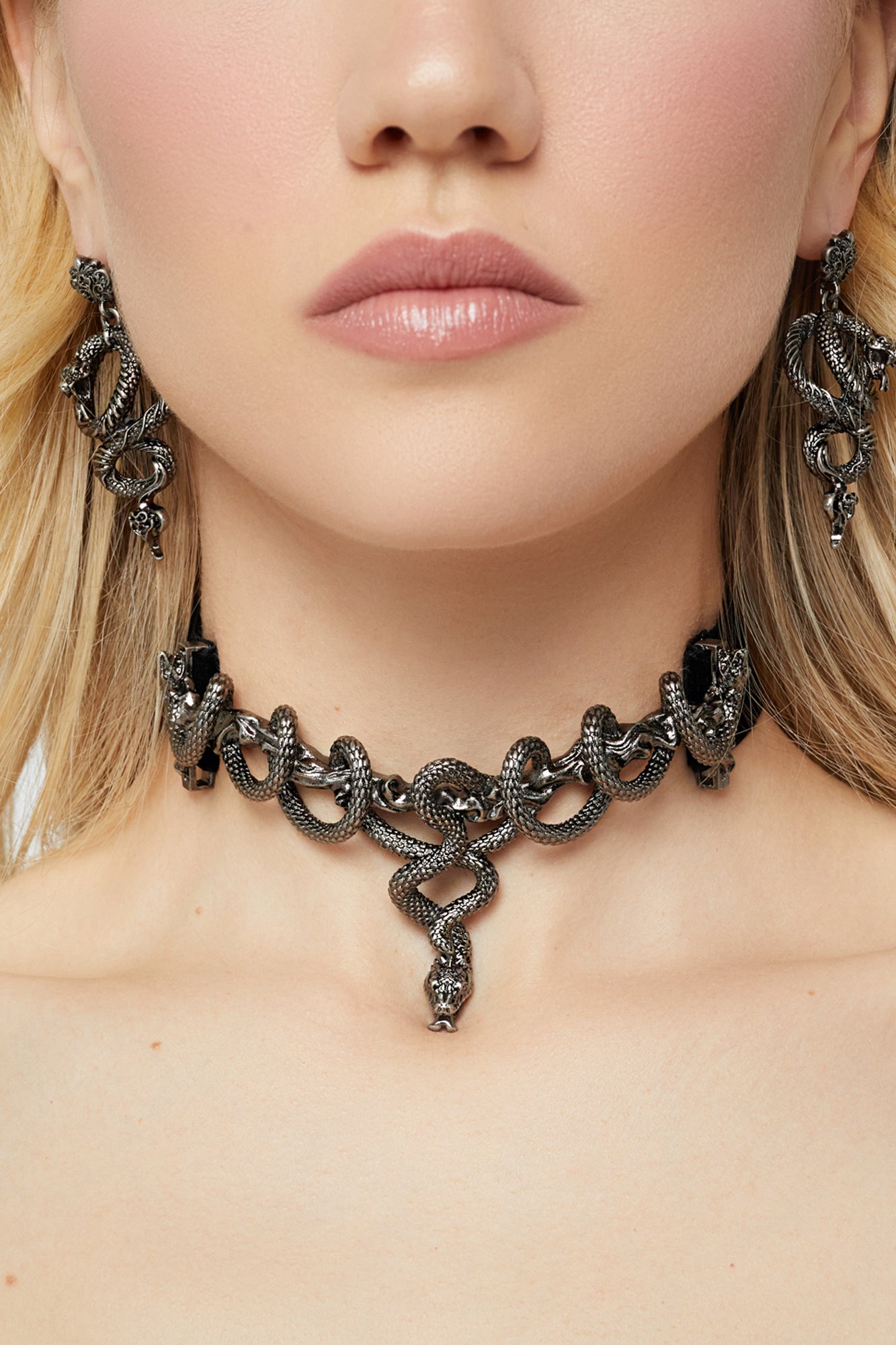 Deadly Coil Choker